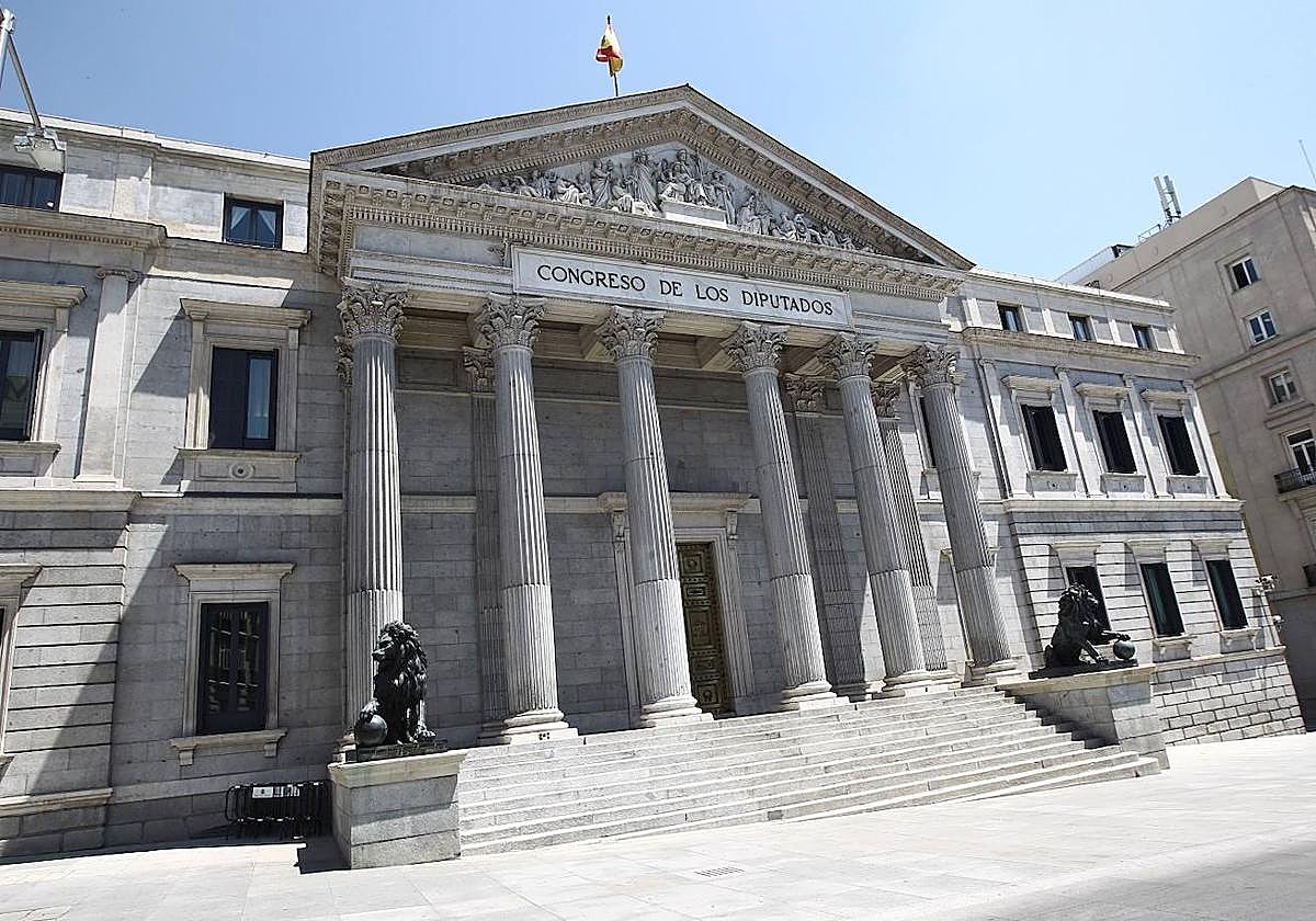 Regeneración con grandes acuerdos