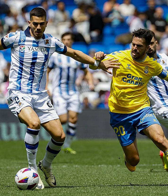 Imagen secundaria 2 - Una derrota más, una jornada menos