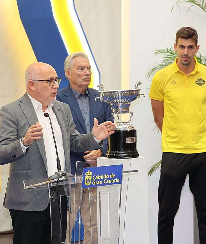 Imagen secundaria 2 - Recepción en el Cabildo de Gran Canaria
