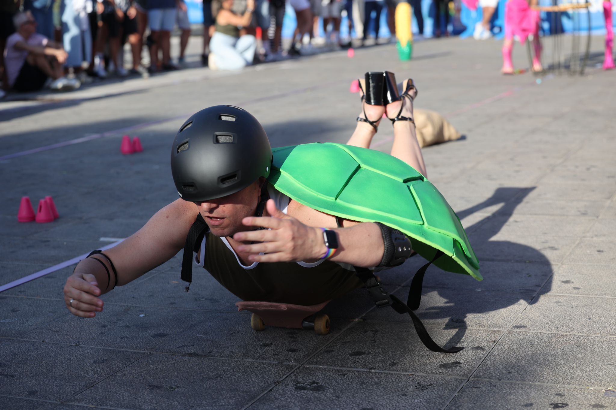 La carrera de tacones de Maspalomas Pride, en imágenes