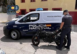 Imagen de la motocicleta recuperada.