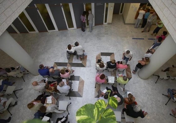 Imagen de una sala de espera en el hospital de Gran Canaria Doctor Negrín.