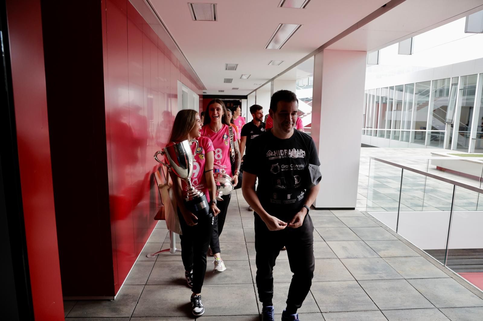 El Olímpico visita CANARIAS7 cargado de trofeos