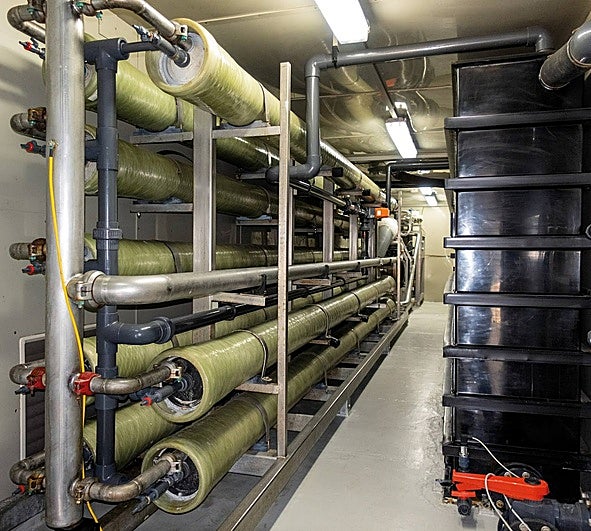 Plana de osmosis en Loro Parque.