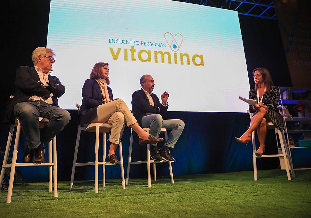 Imagen secundaria 1 - El Encuentro de Personas Vitamina 2024 lleva a Fuerteventura a una veintena de expertos