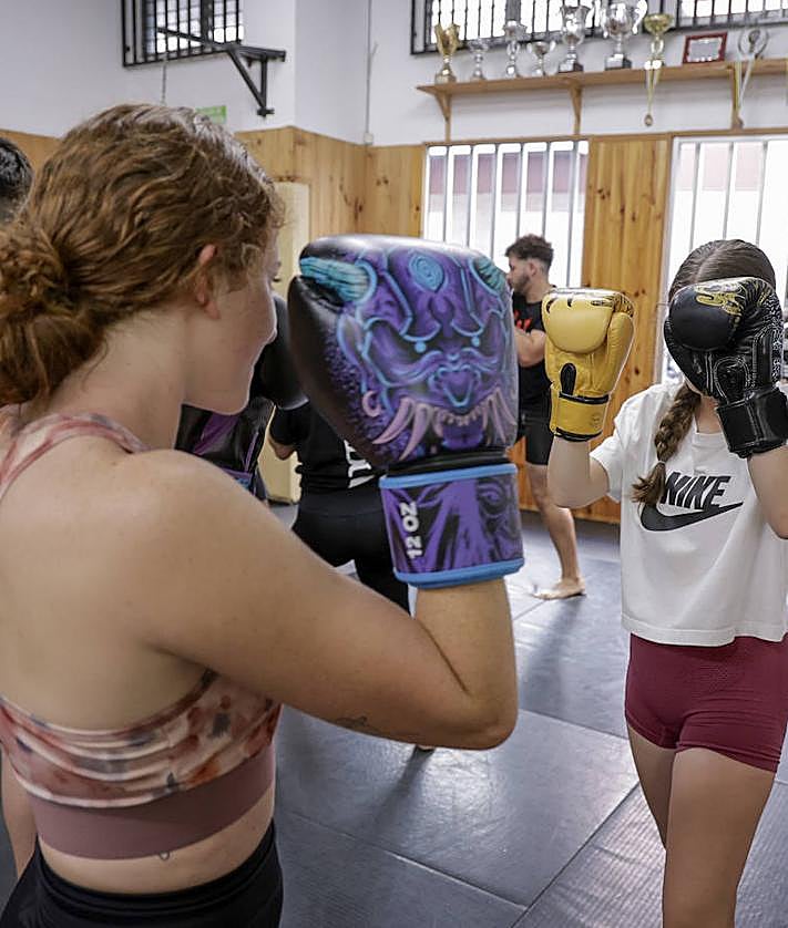 Imagen secundaria 2 - La llegada de Werdum motiva y enorgullece a sus alumnos de Gran Canaria