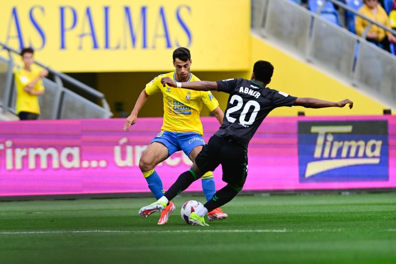 El encuentro entre Las Palmas y el Betis, en imágenes