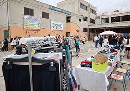 El CEIP García Lorca celebra un mercadillo solidario