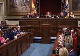 El Gobierno otorga el Collar de la Orden Islas Canarias a Astrid Pérez, Antonio Castro, Gabriel Mato, Carolina Darias y Gustavo Matos