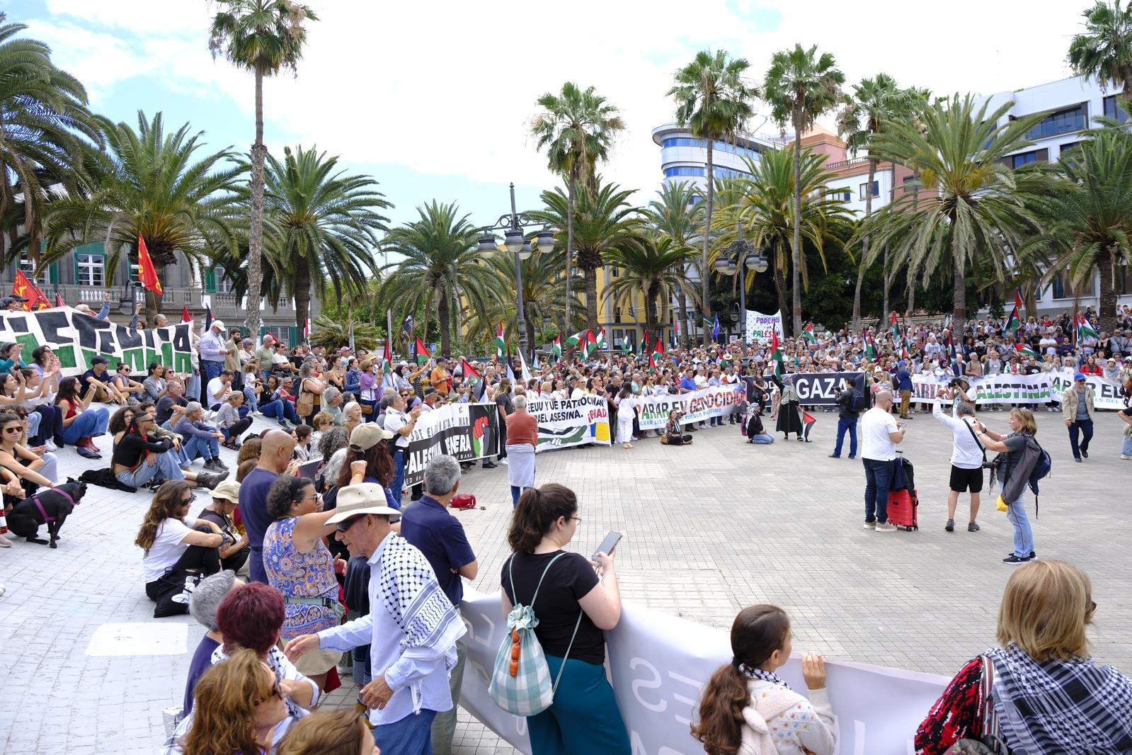 La manifestación a favor de Palestina en Las Palmas de Gran Canaria, en imágenes