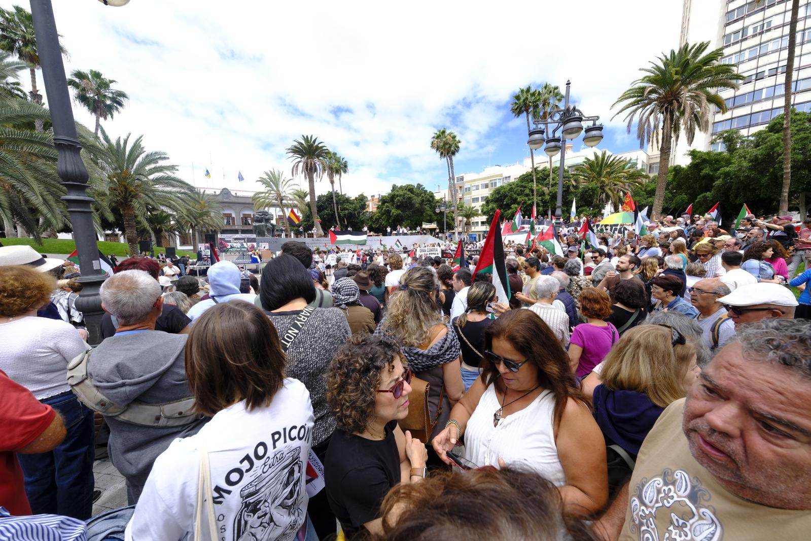 La manifestación a favor de Palestina en Las Palmas de Gran Canaria, en imágenes