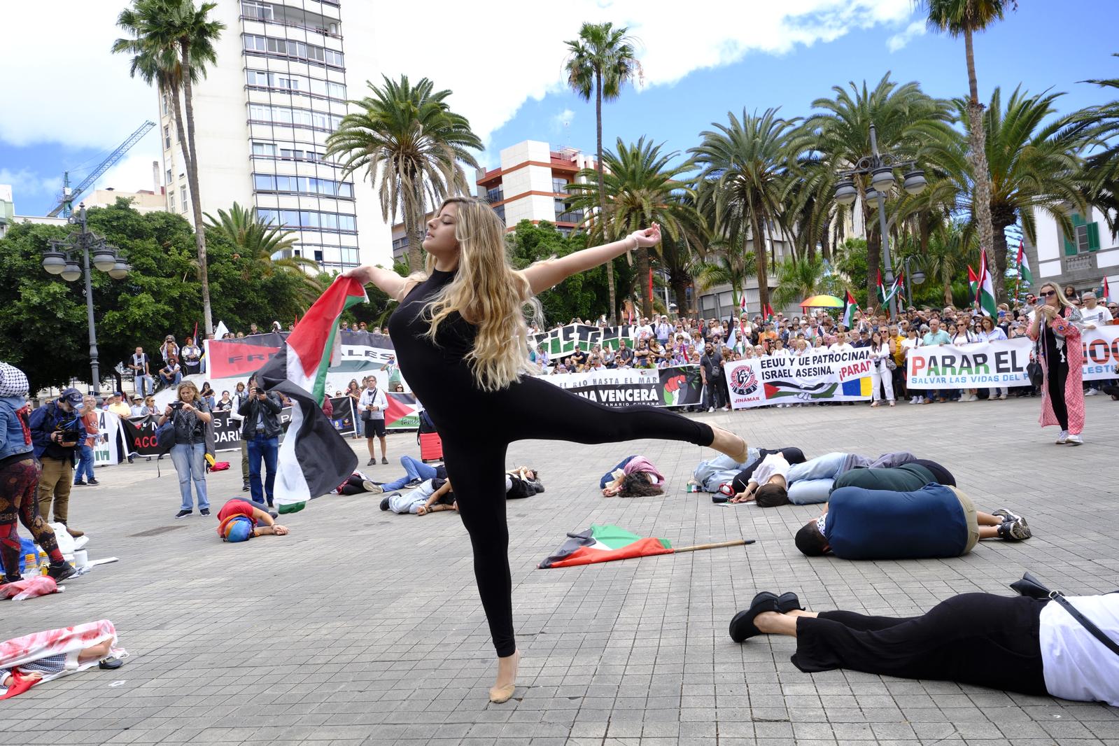 La manifestación a favor de Palestina en Las Palmas de Gran Canaria, en imágenes