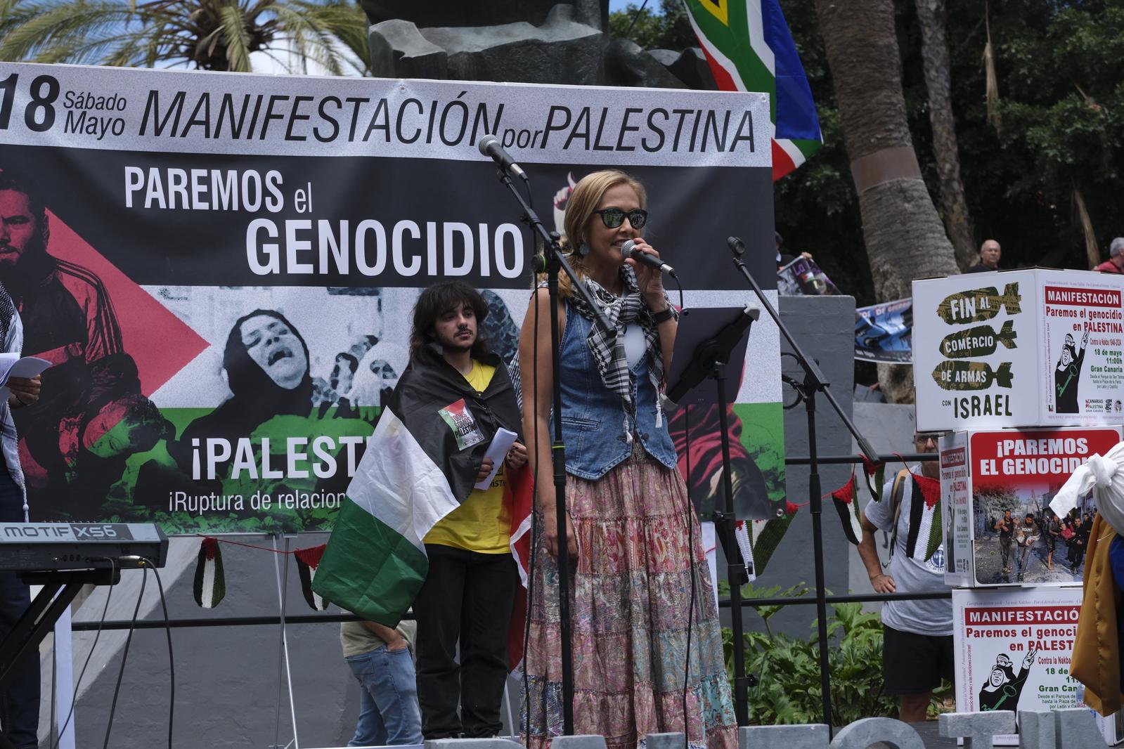 La manifestación a favor de Palestina en Las Palmas de Gran Canaria, en imágenes