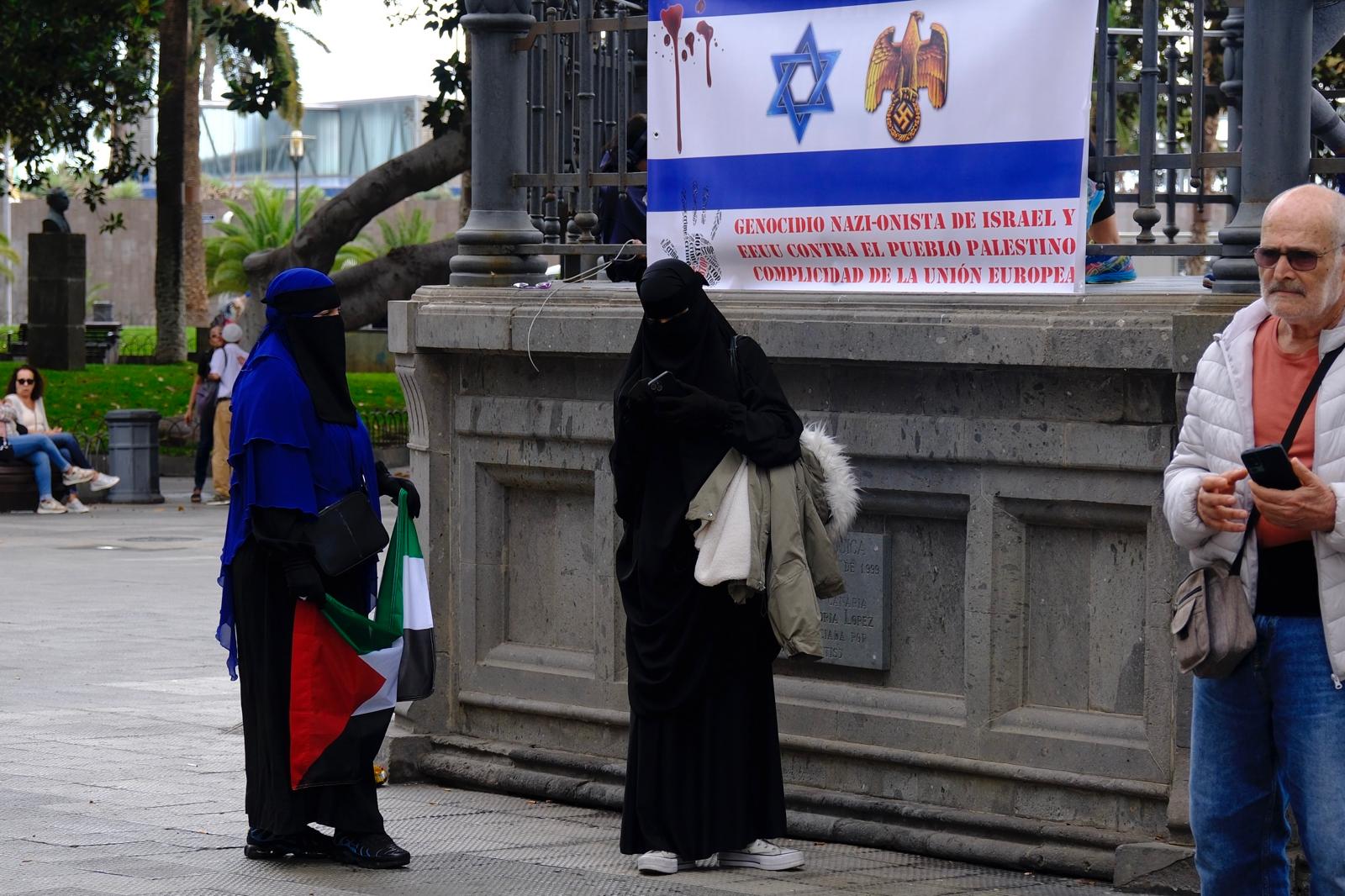 La manifestación a favor de Palestina en Las Palmas de Gran Canaria, en imágenes