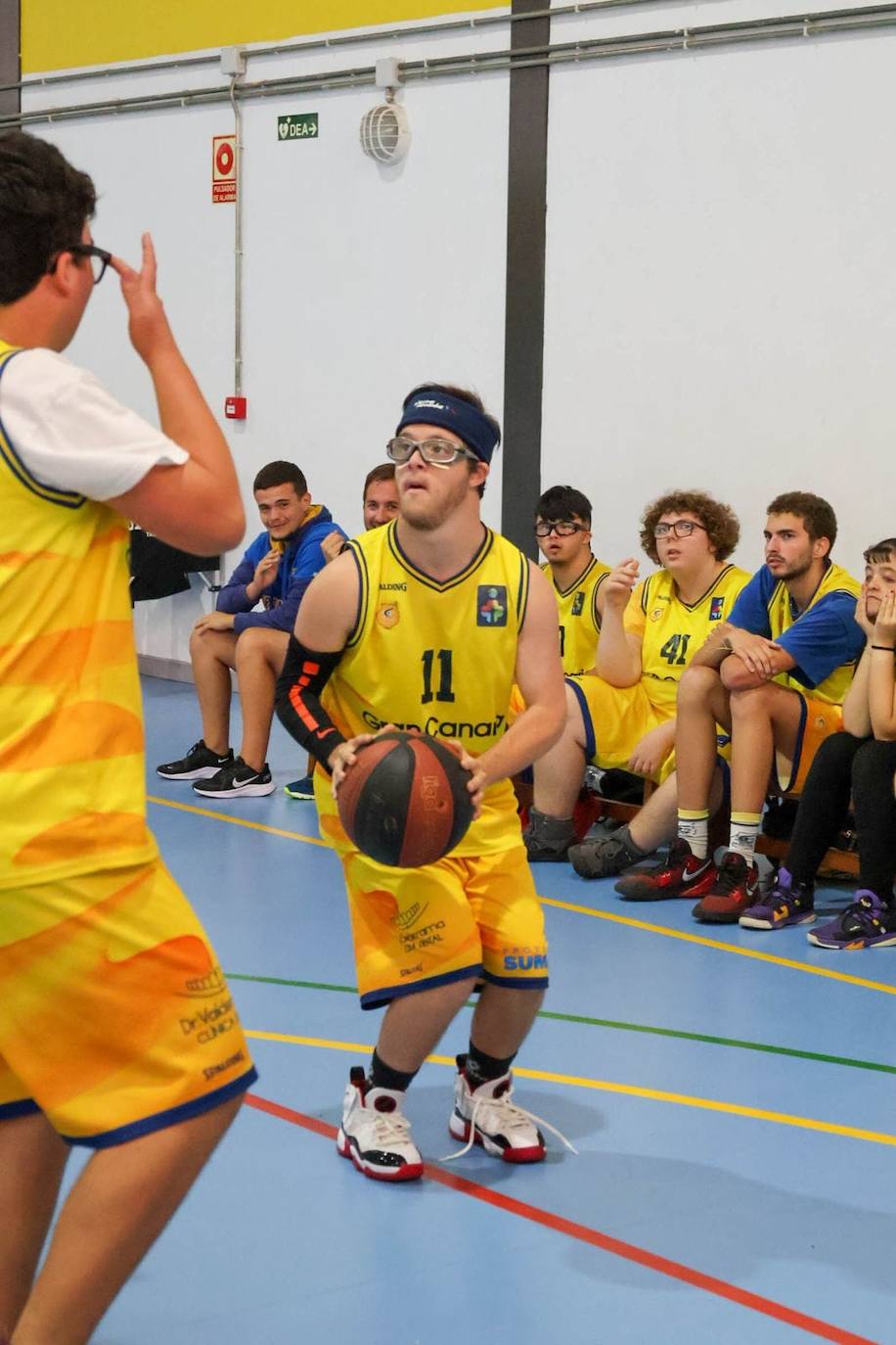 Imagen secundaria 2 - Nueva jornada del Proyecto Suma del CB Gran Canaria en Baloncesto Sin Límites – Plátano de Canarias