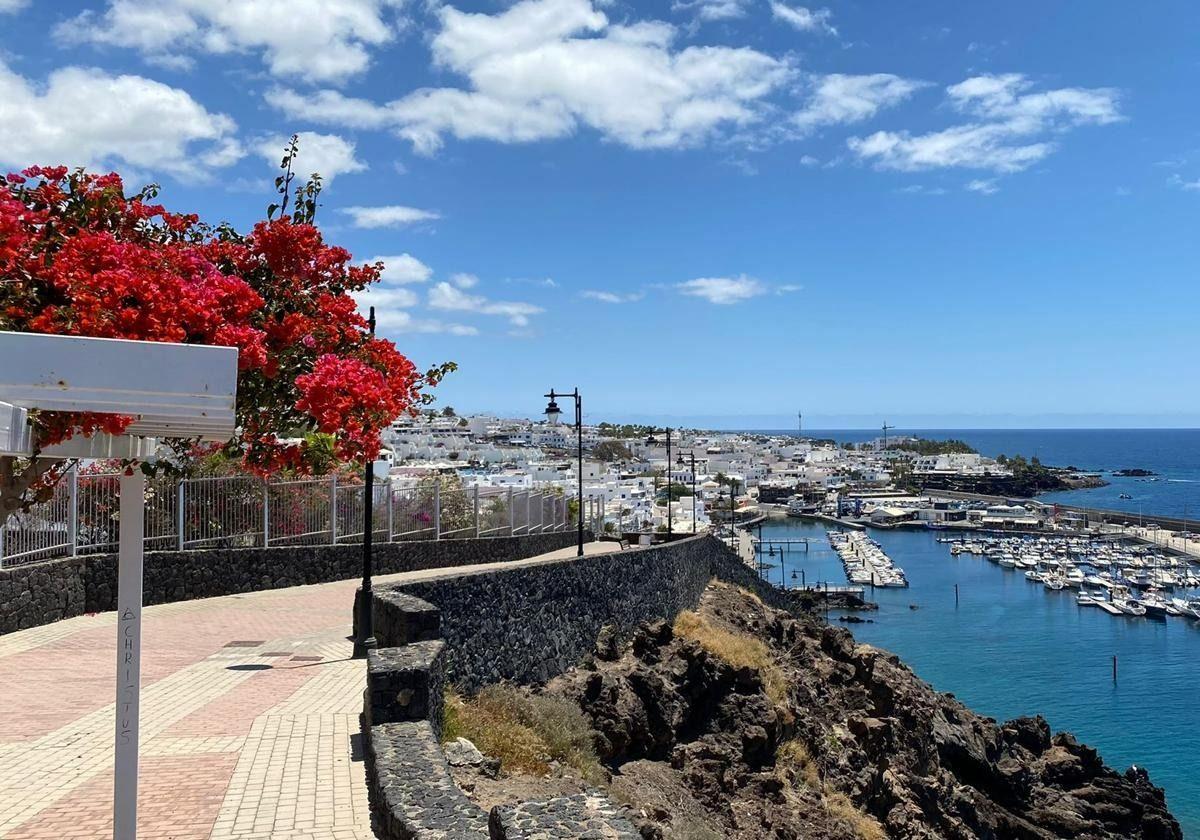 Luto en el mundo del surf: muere el joven Ayoub Adardour mientras pescaba en Lanzarote