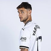 En Valencia colocan al gigante Yaremchuk en la agenda de Helguera para reforzar la delantera de la UD