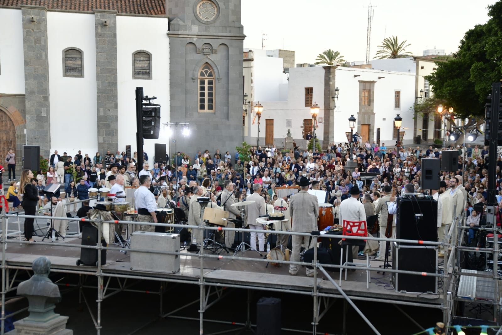 Los Gofiones celebran el Día de Canarias en Telde