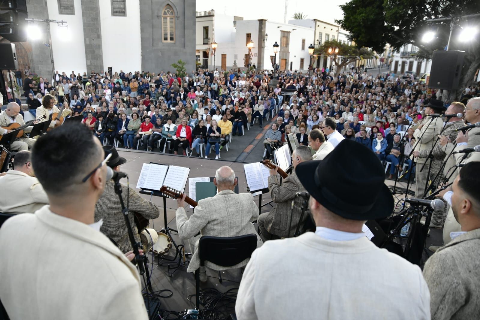Los Gofiones celebran el Día de Canarias en Telde