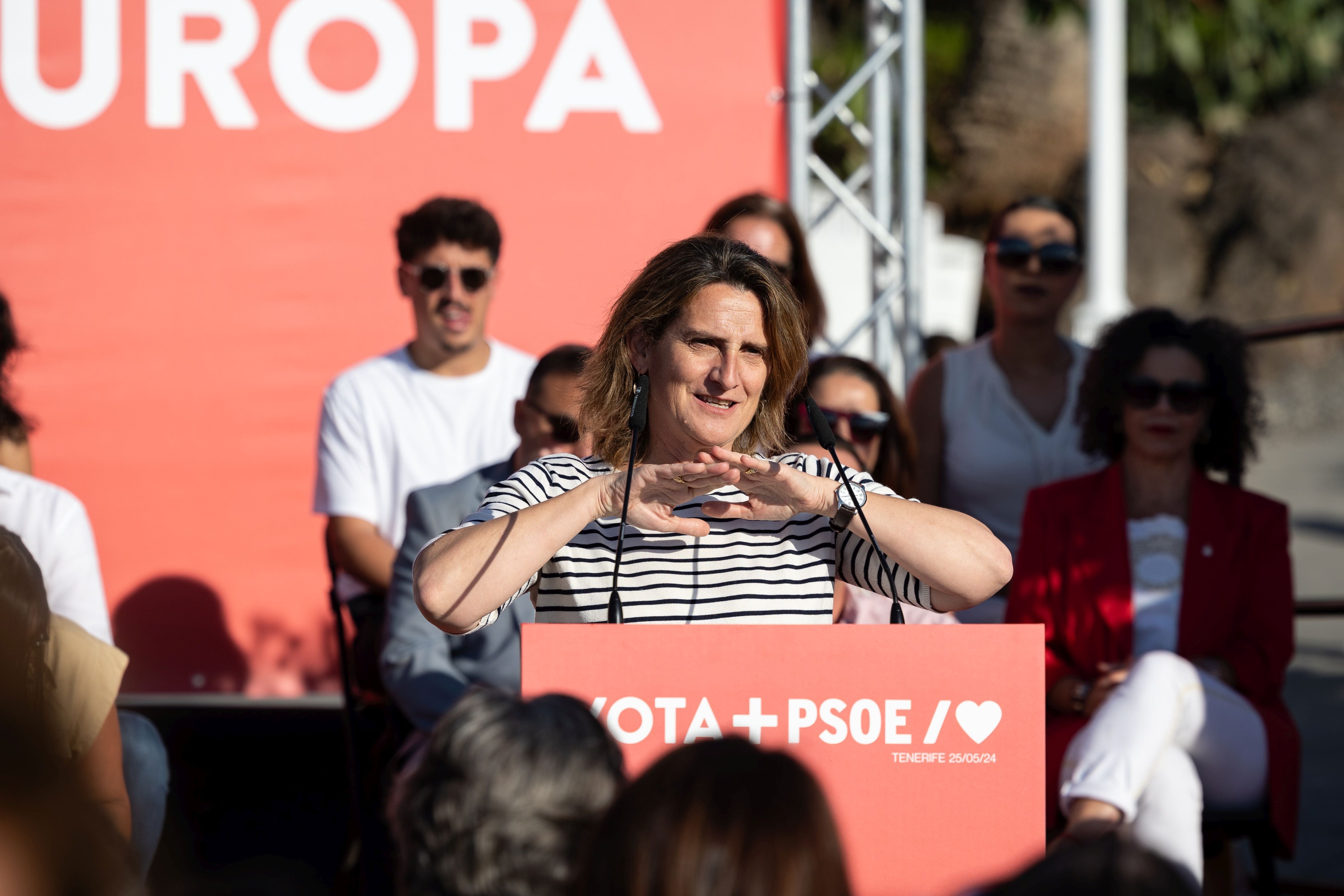 Teresa Ribera participa en un acto de campaña en Tenerife