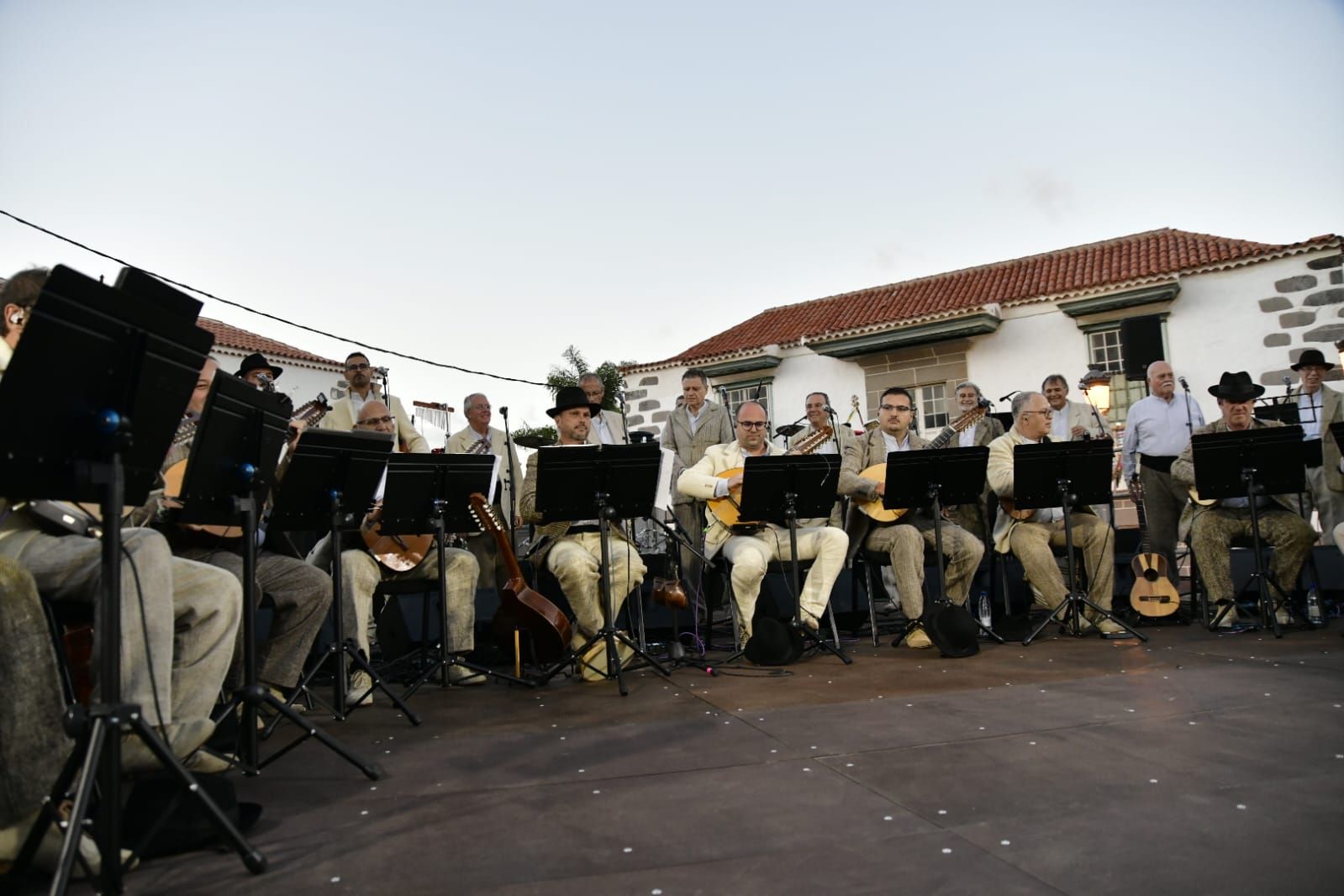 Los Gofiones celebran el Día de Canarias en Telde