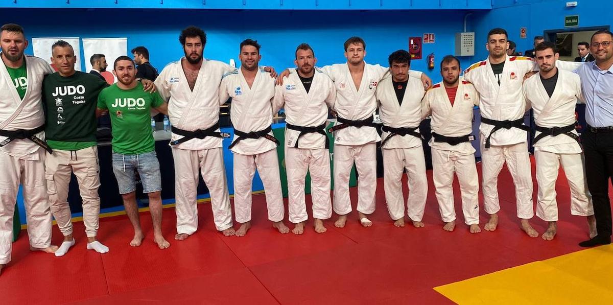 El Costa Teguise asegura su permanencia en Madrid