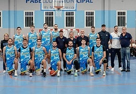 Foto de familia de la plantilla 2023-2024 del CB Roque Grande Valsequillo