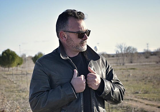 El escritor Marto Pariente es uno de los protagonistas de la jornada inaugural de la Feria del Libro de la capital grancanaria.