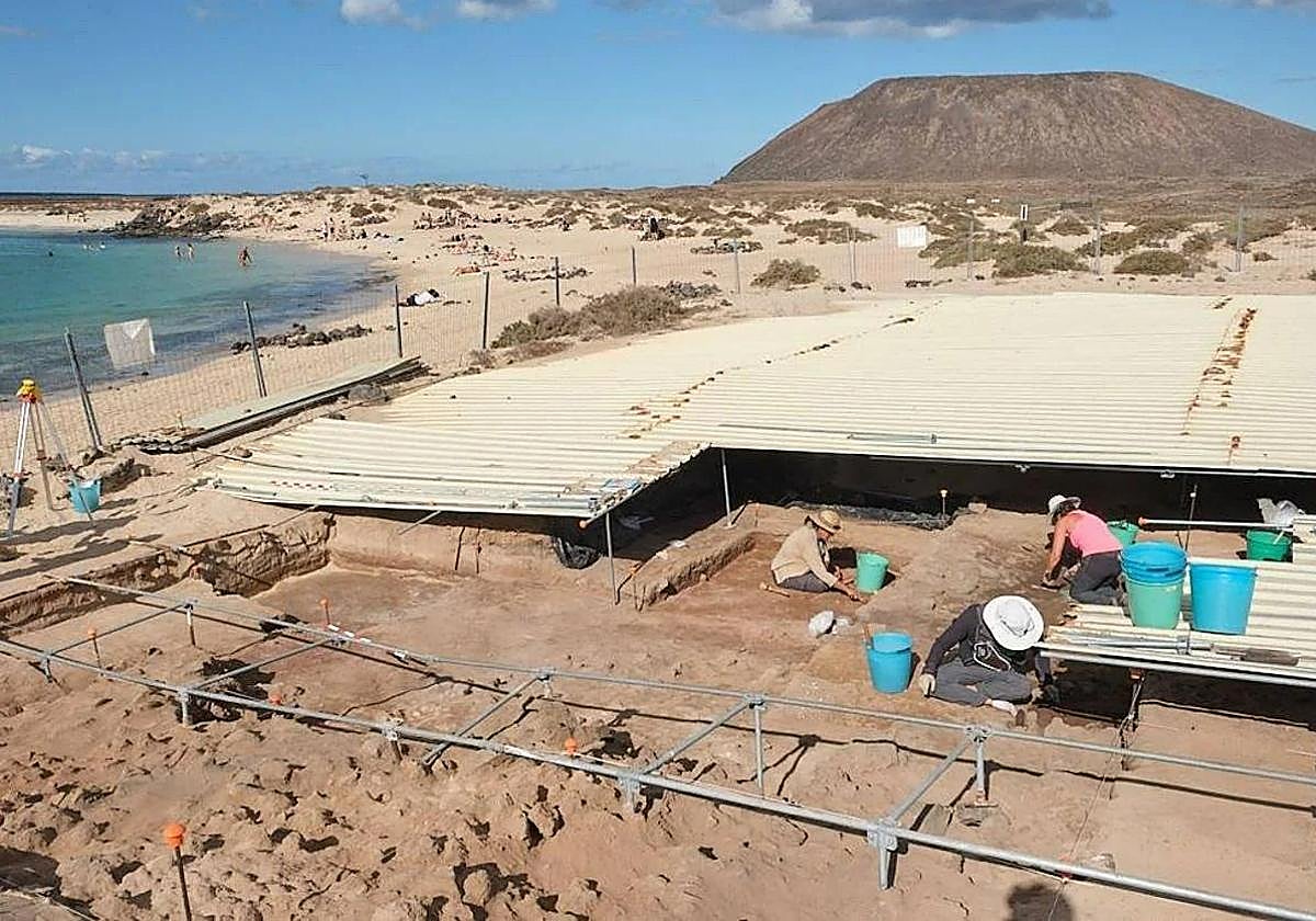 Trabajos arqueológicos en Lobos.