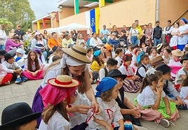 El CEIP Los Giles Celebra el Día de Canarias con Arte, Música y Tradiciones