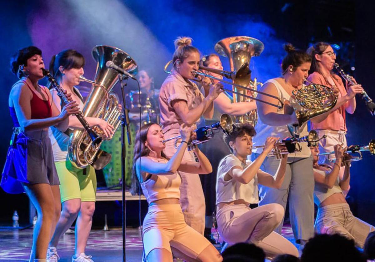 Las chicas de la Balkan Paradise Orchesta.
