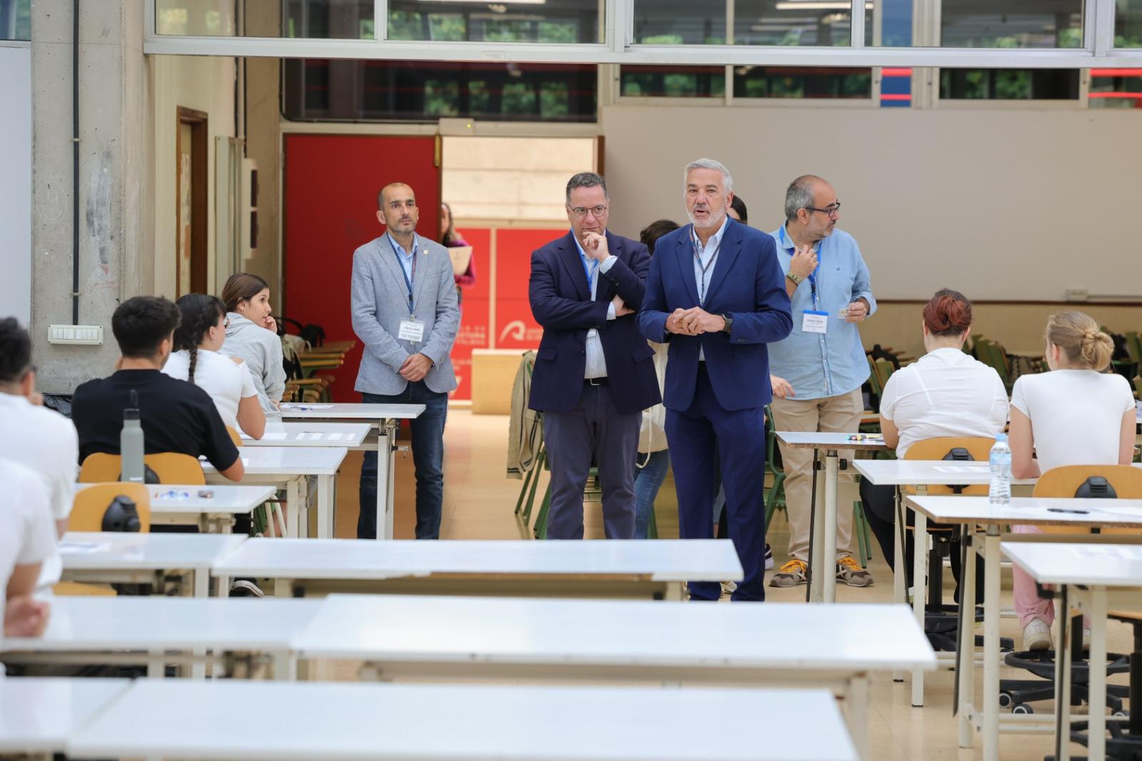 El inicio de las pruebas de la selectividad en Canarias, en imágenes