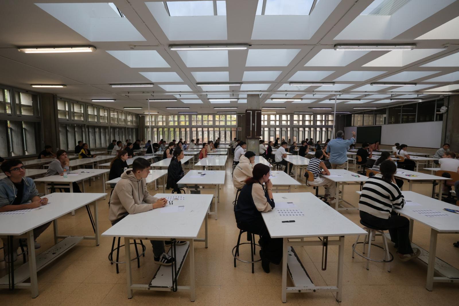 El inicio de las pruebas de la selectividad en Canarias, en imágenes