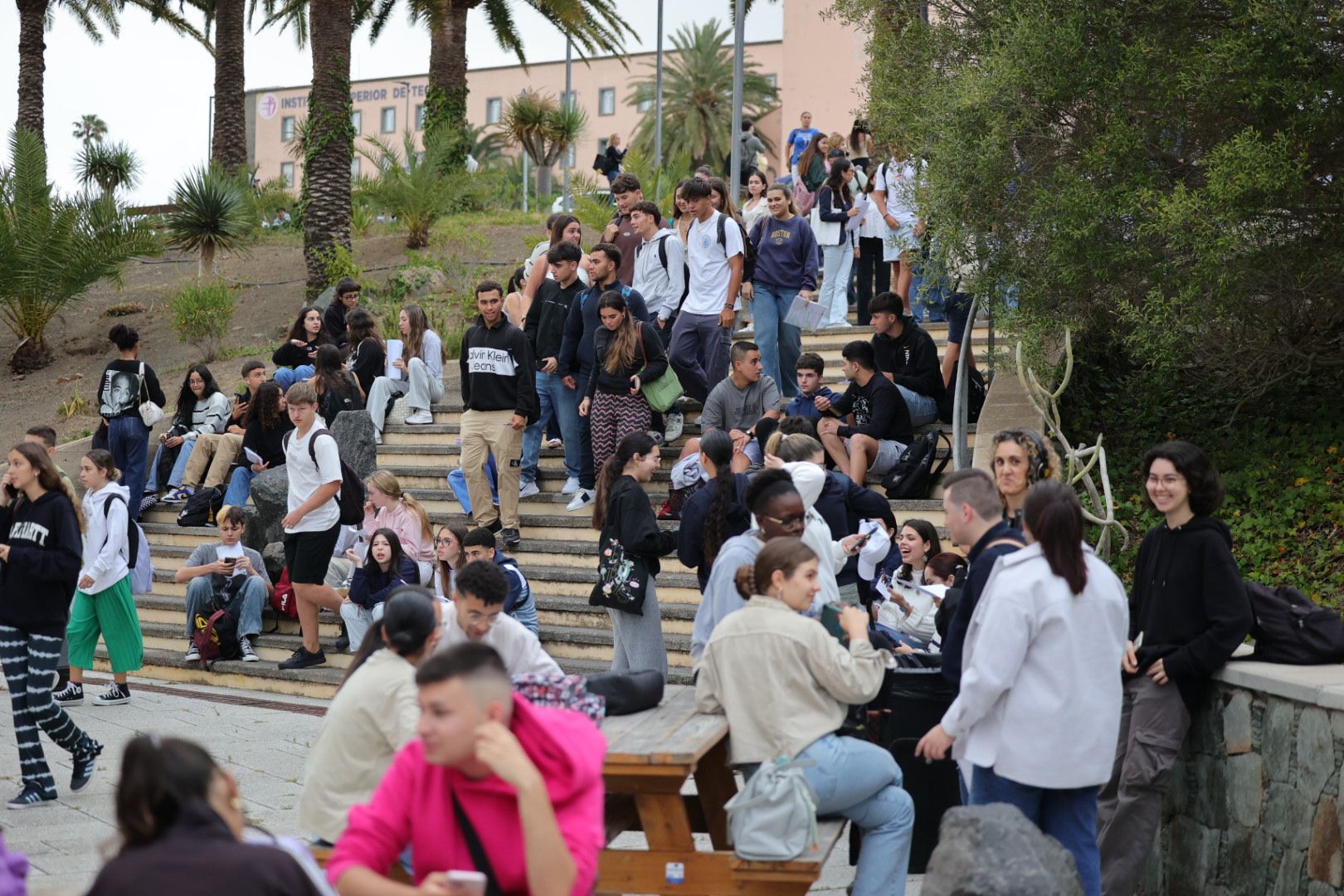 El inicio de las pruebas de la selectividad en Canarias, en imágenes