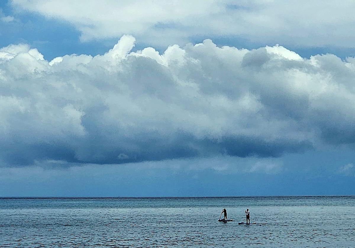Cielos nubosos con apertura de claros desde el mediodía para este domingo en Canarias