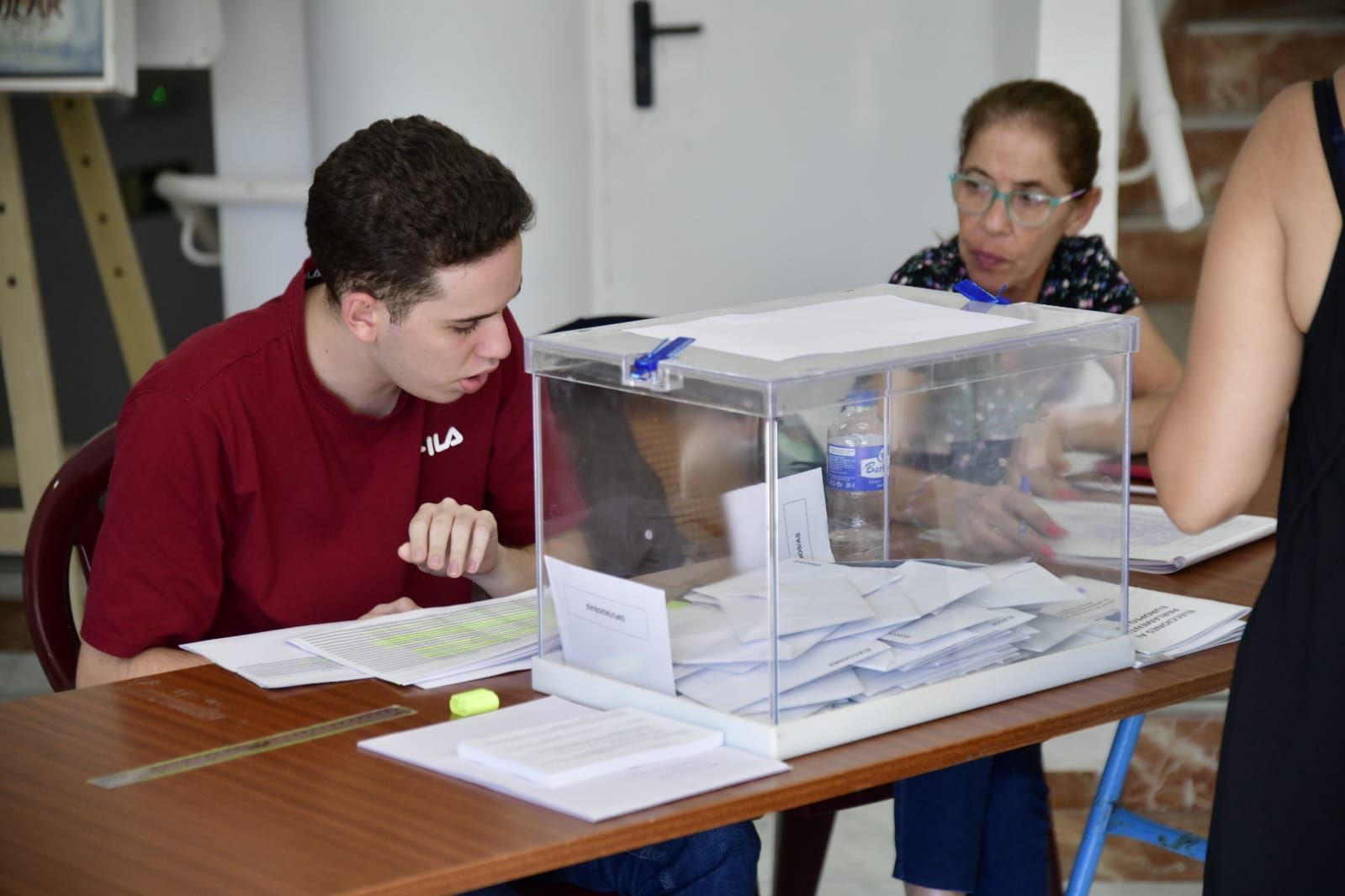 Canarias decide en las urnas su futuro en Europa