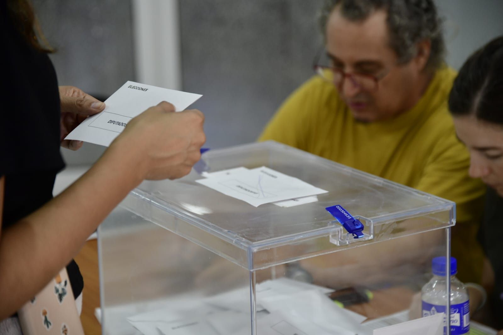 Canarias decide en las urnas su futuro en Europa