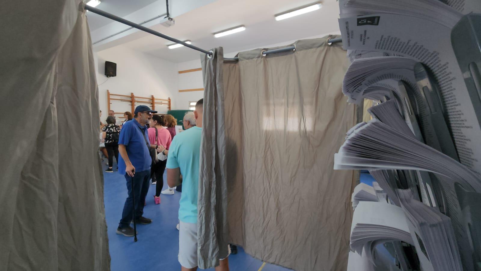 Canarias decide en las urnas su futuro en Europa