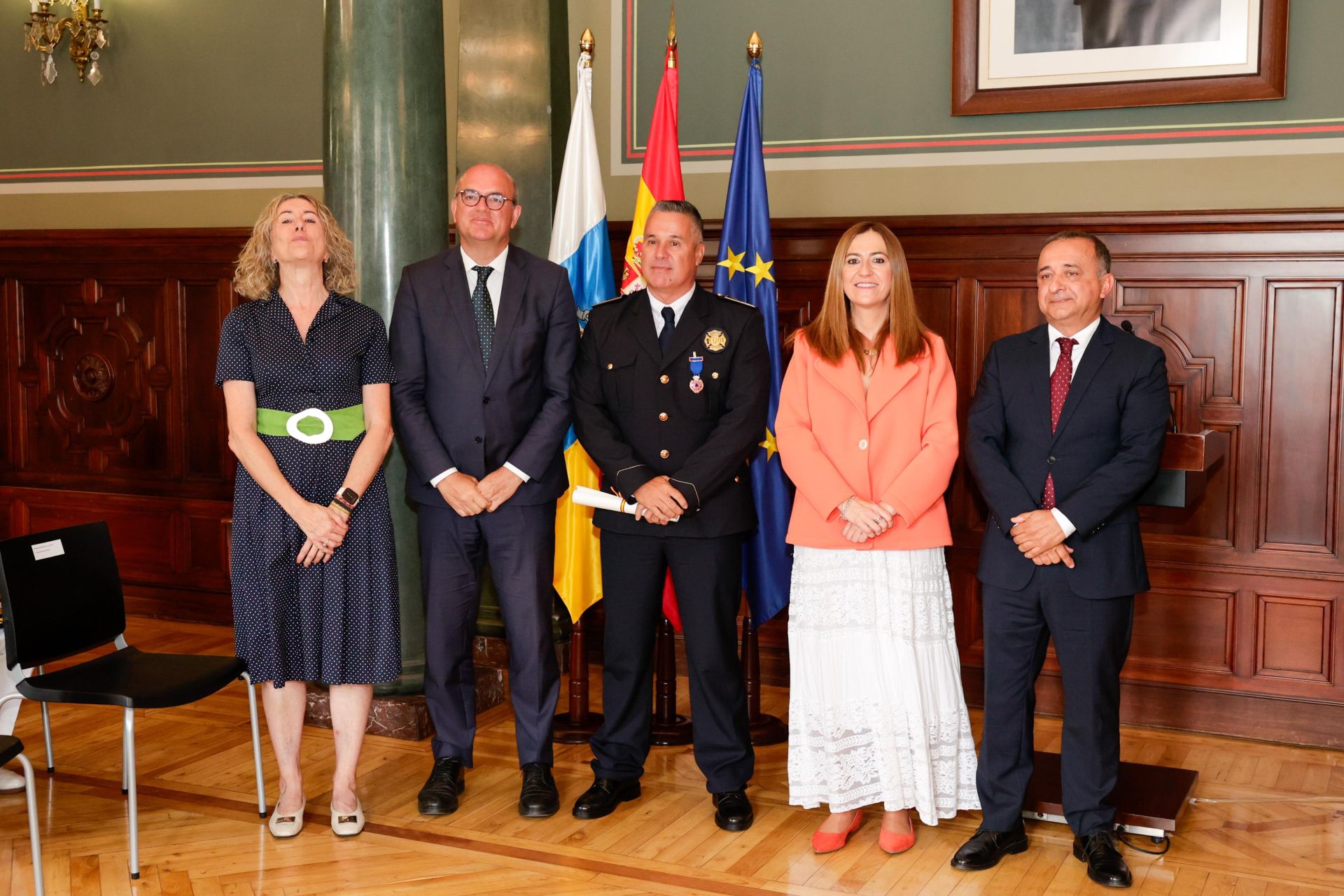 La entrega de medallas al mérito a Protección Civil, en imágenes