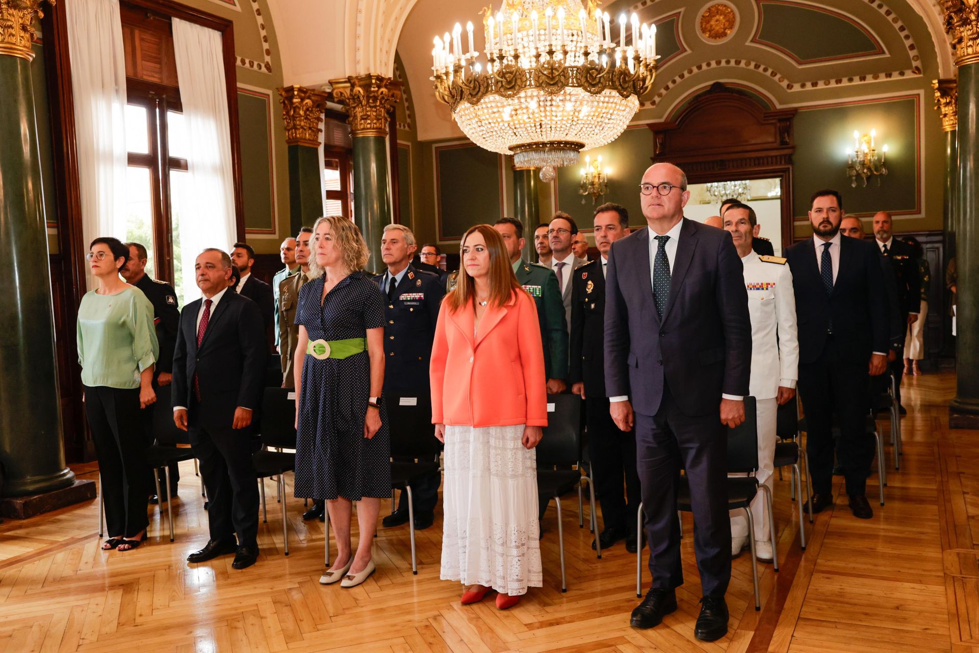 La entrega de medallas al mérito a Protección Civil, en imágenes