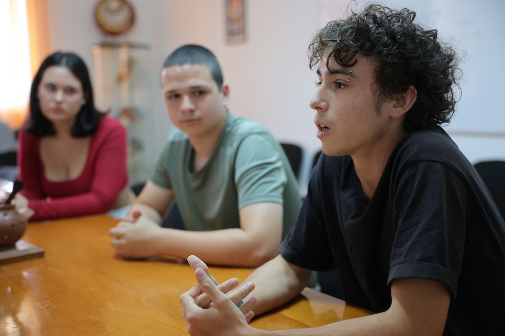 La exposición &#039;Europa o morir&#039; del IES Faro de Maspalomas, en imágenes