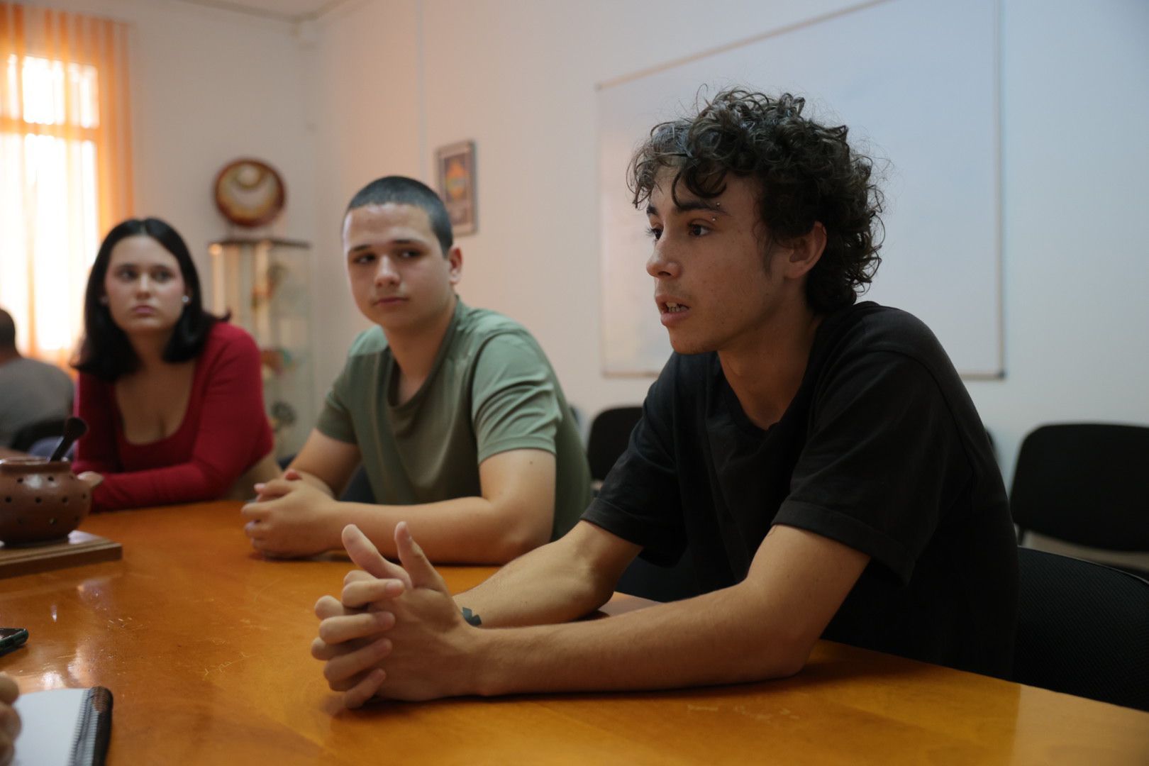 La exposición &#039;Europa o morir&#039; del IES Faro de Maspalomas, en imágenes