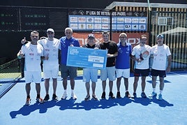 Foto de familia de los participantes del torneo.