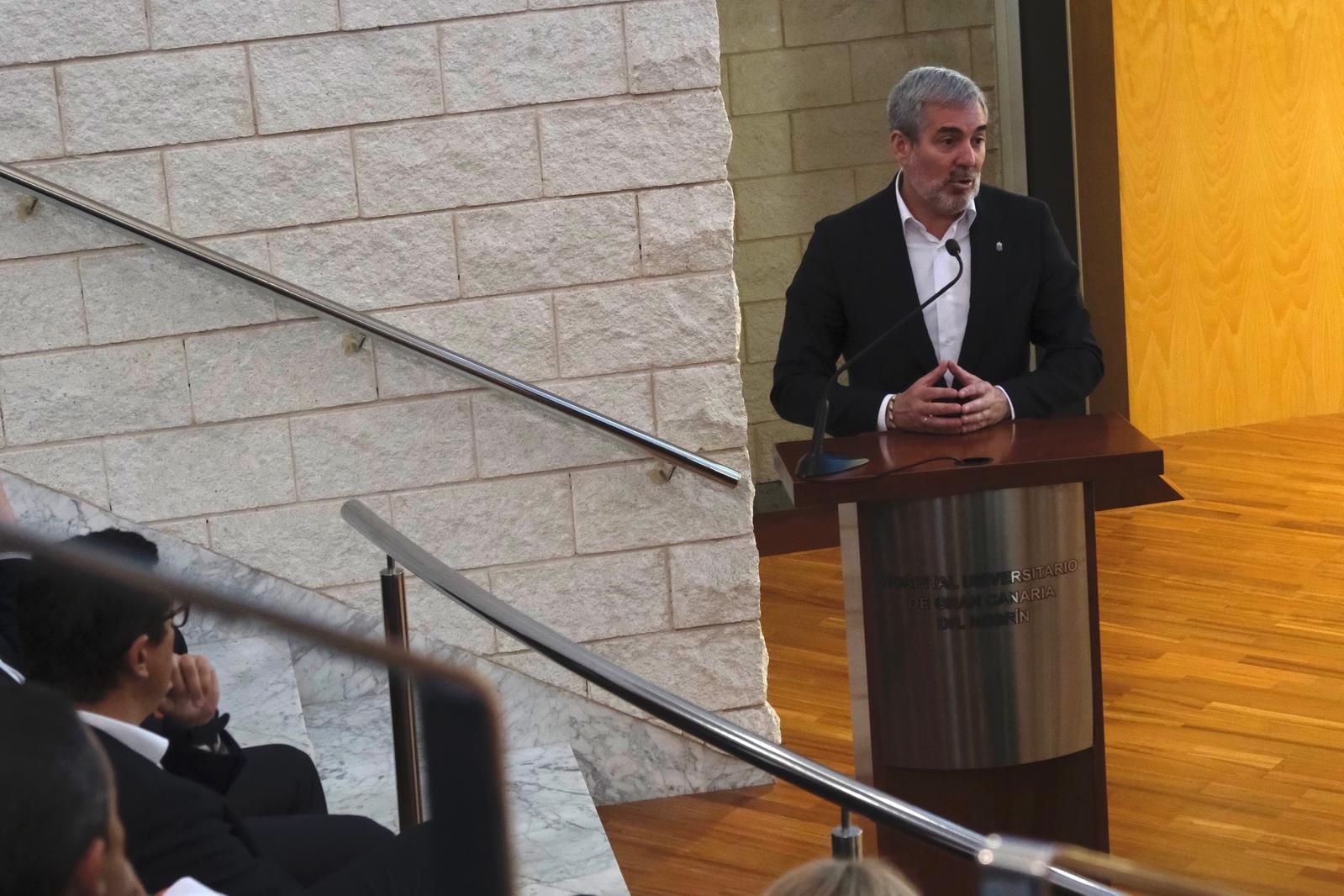 Las imágenes del 25 aniversario del Hospital Doctor Negrín