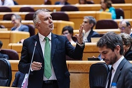 El ministro de Política Territorial, Ángel Víctor Torres, durante la sesión de control al Gobierno en el Senado celebrada este martes.