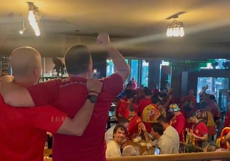 La afición española calienta motores en Alemania.