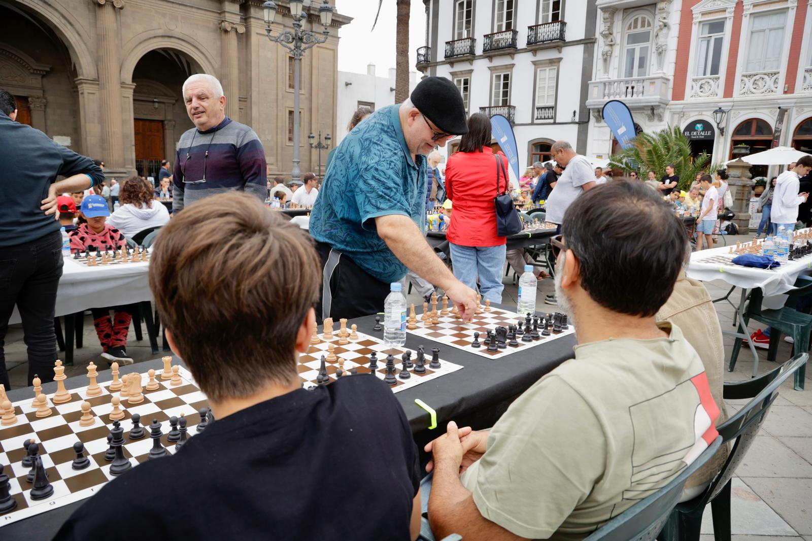 La ciudad recupera la simultánea de ajedrez