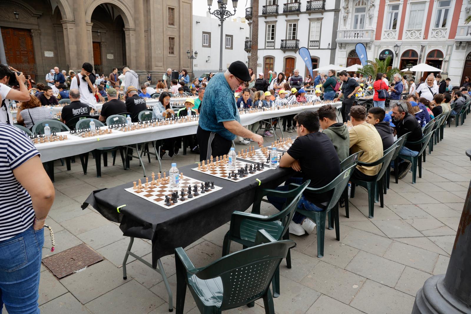 La ciudad recupera la simultánea de ajedrez