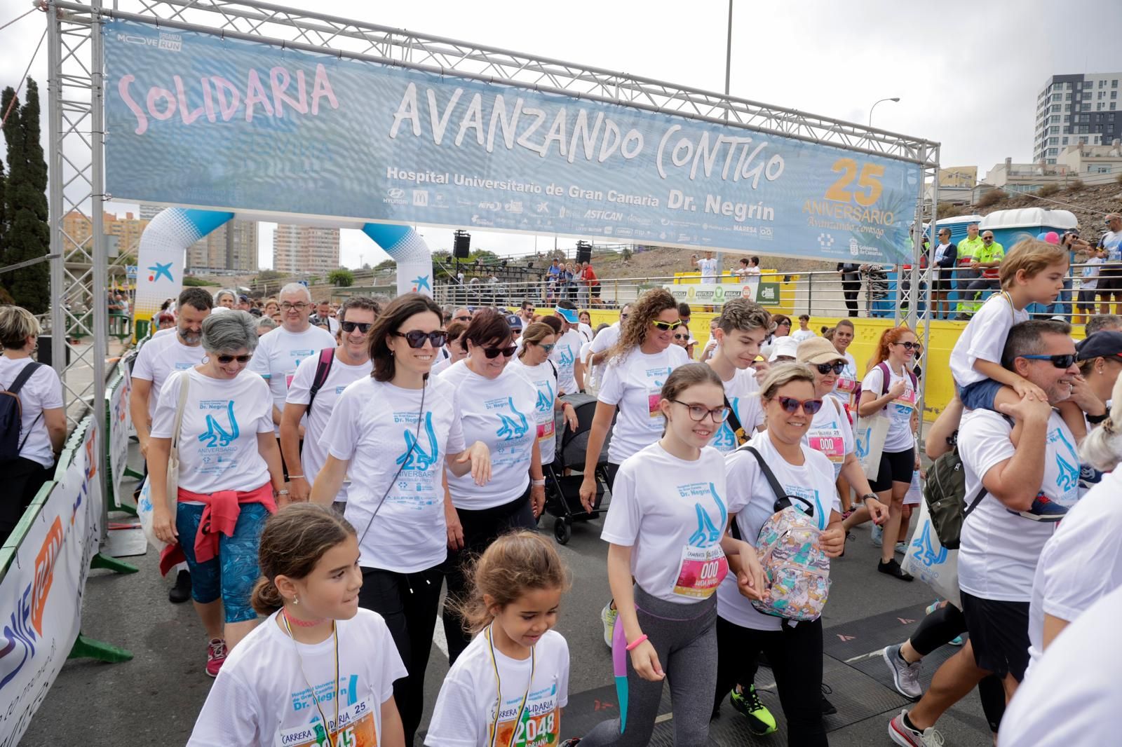 La carrera por el 25 aniversario del Negrín, en imágenes