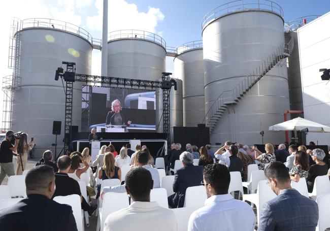 El acto contó con la asistencia de numerosos empresarios y representantes portuarios.